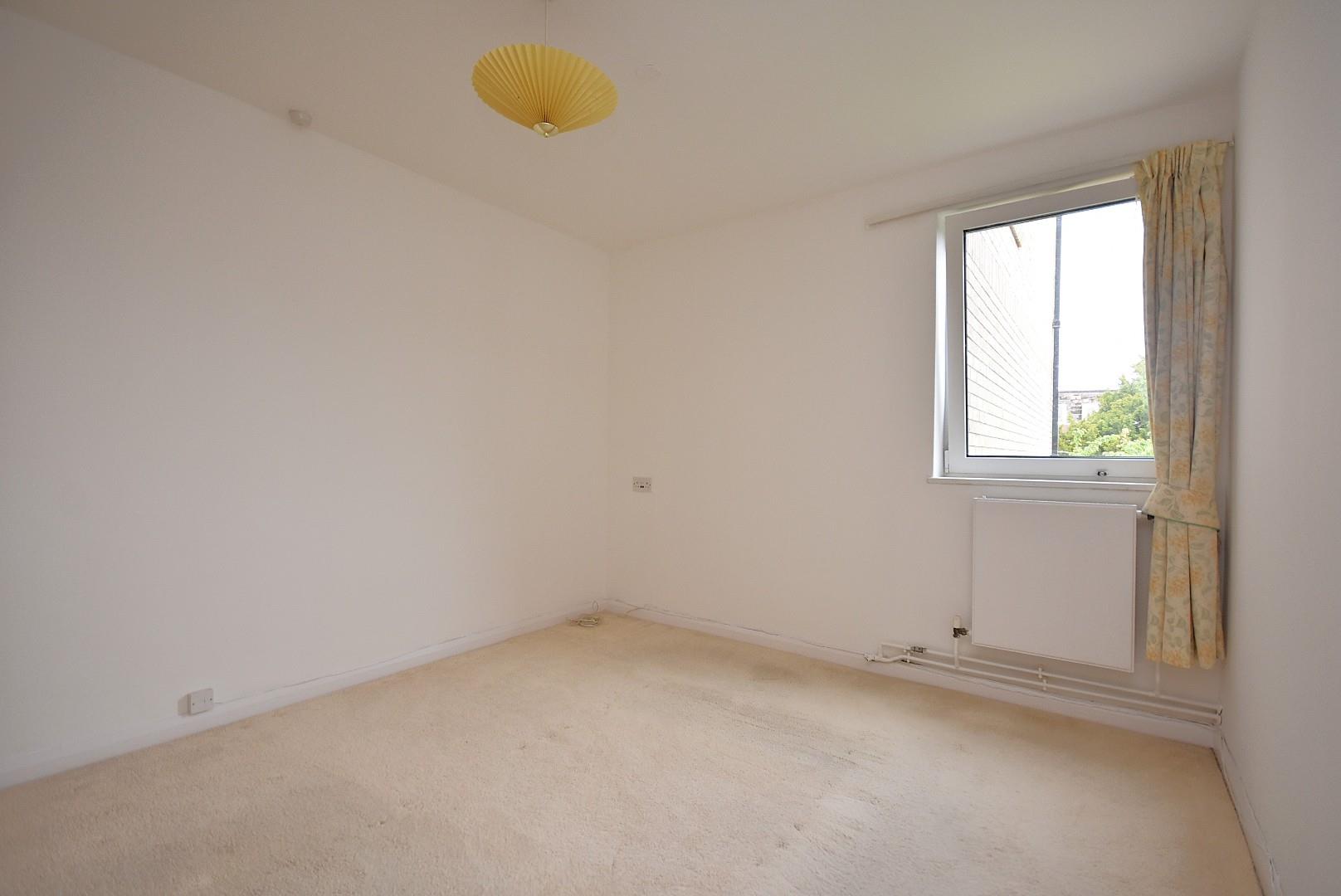 Flat 8 Penarth House, 26 Stanwell Road, Penarth, CF64 2EY